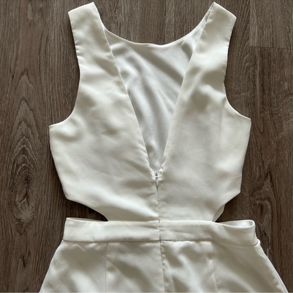 Lulus Moments to Remember White Sleeveless Wide-Leg
Cutout Jumpsuit - Picture 7 of 16